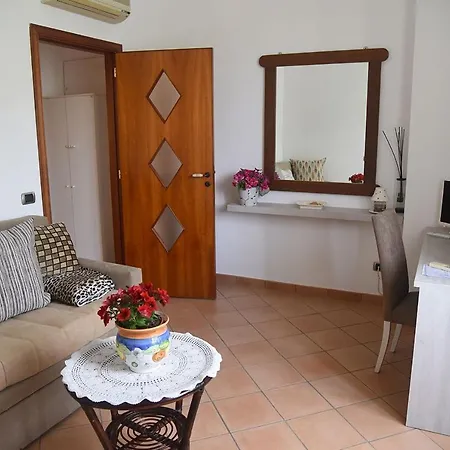 Anthea Bed & Breakfast 4*