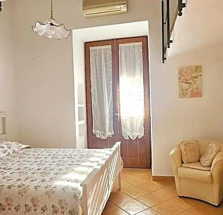 Anthea 4*